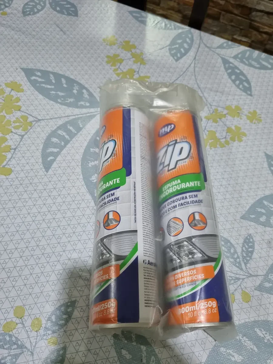 Kit 2 Zip Clean na mesa